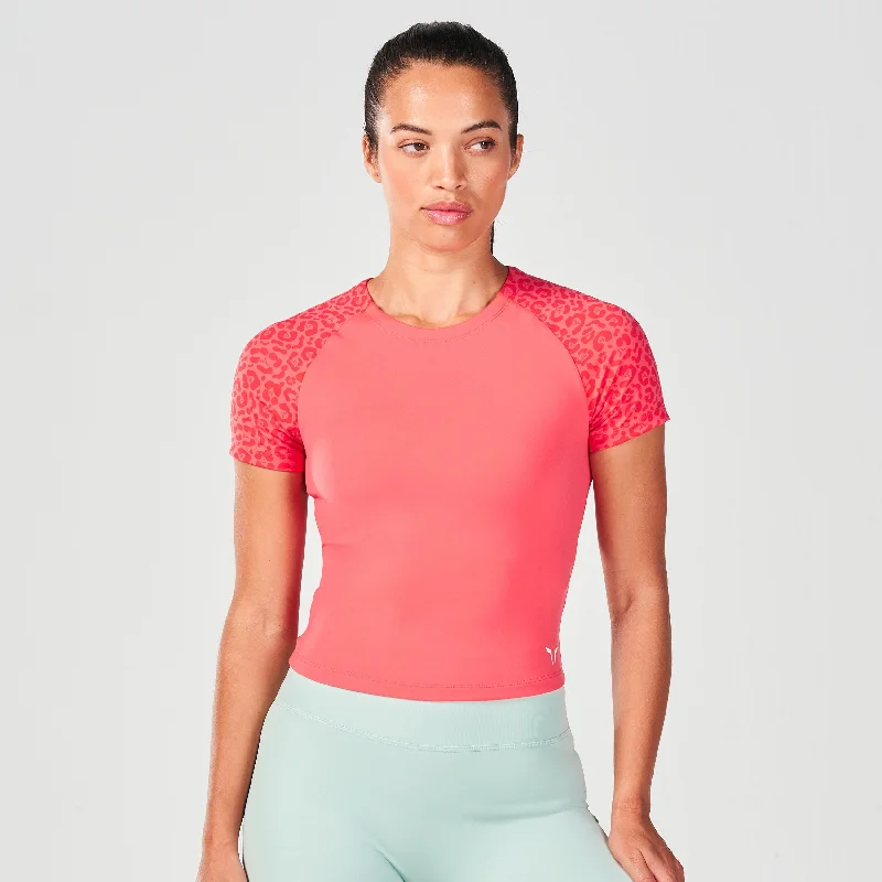 Define Gym Tee - Cayenne Print Elegant Classic Vintage