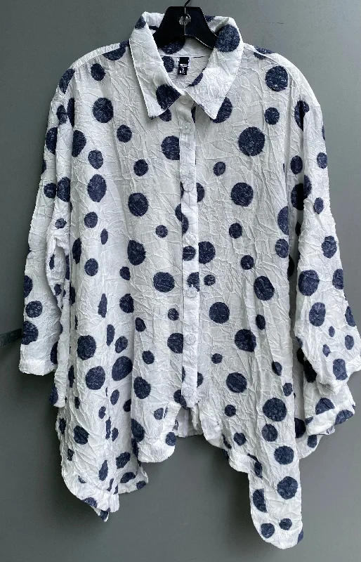 Step Shirt Chic Button-Up Short Shirt