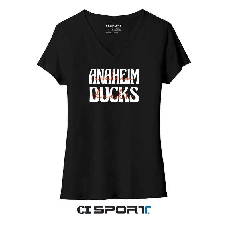 Wmns AD Fusion VNeck Tee Cozy Warm Stylish